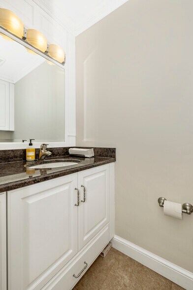 More Photos Of 18001 Sellman Rd, Dickerson Light Manufacturing For Sale