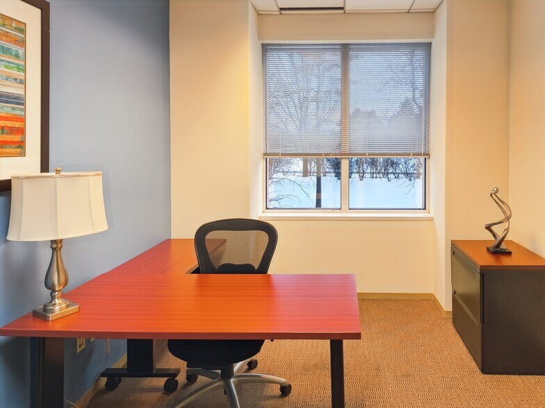 More Photos Of 51 John F Kennedy Pky, Short Hills Coworking Space