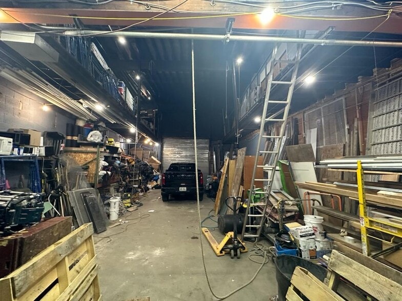 More Photos Of 62-66 McWhorter St, Newark Warehouse For Lease
