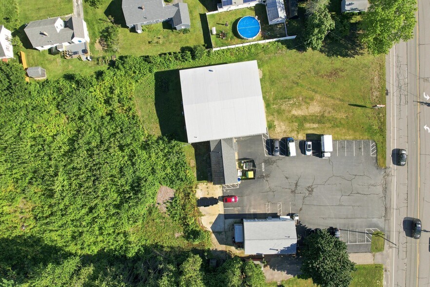 More Photos Of 445 High St, Somersworth Freestanding For Sale