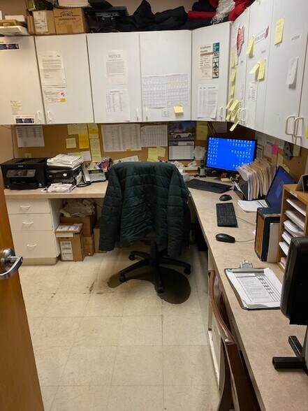 More Photos Of 3315 10th Ave S, Great Falls Restaurant For Sale