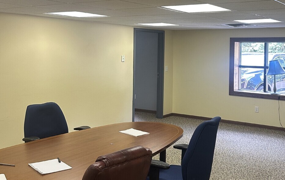 More Photos Of 3401 N Highway 169, Plymouth Medical For Sale