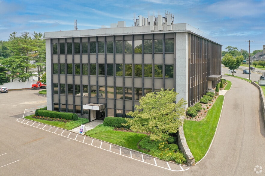 More Photos Of 350 Jericho Tpke, Jericho Office For Lease