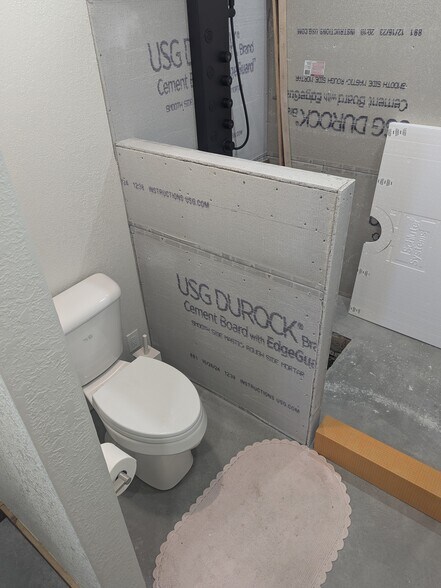 More Photos Of 125 & 139 Hannon Ln, Darby Restaurant For Sale