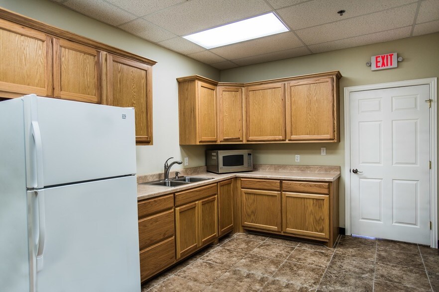 More Photos Of 28925 Nichols Sawmill Rd, Magnolia Warehouse For Sale