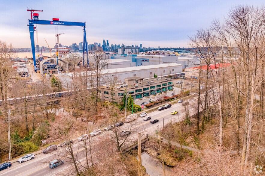 More Photos Of 1075 1st St W, North Vancouver Light Distribution For Lease