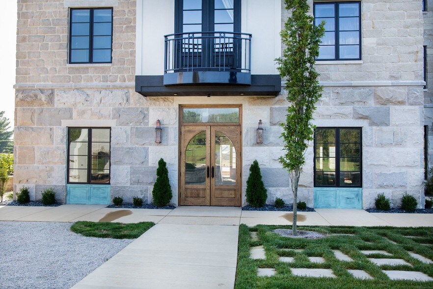 More Photos Of 3105 S Sare Rd, Bloomington Apartments For Lease