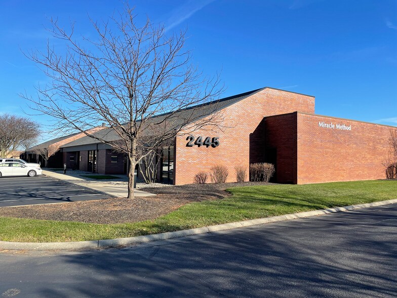 More Photos Of 2401 Directors Row, Indianapolis Unknown For Lease