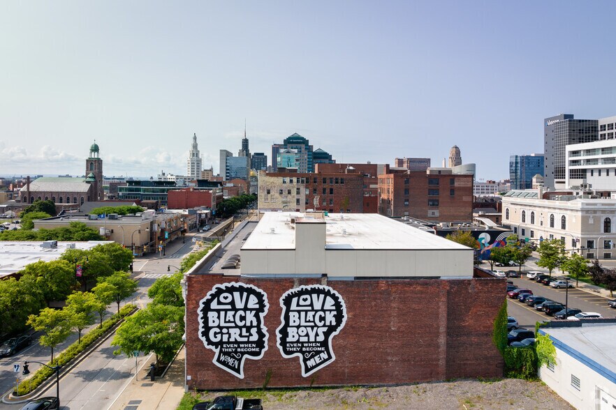 More Photos Of 712-716 Main St, Buffalo Apartments For Lease