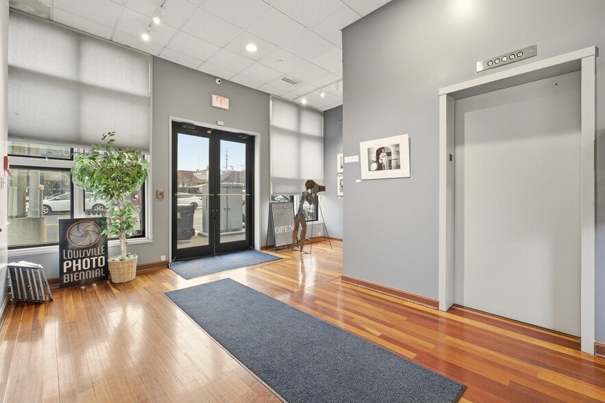 More Photos Of 713 E Market St, Louisville Office Residential For Sale