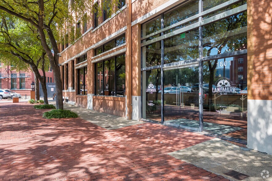 More Photos Of 1801 N Lamar St, Dallas Loft Creative Space For Lease