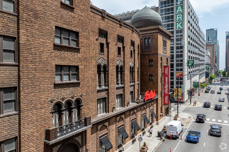 More Photos Of 600 N Wabash Ave, Chicago Casino For Lease