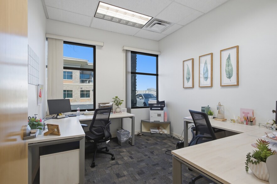 More Photos Of 10151 Park Run Dr, Las Vegas Office For Sale