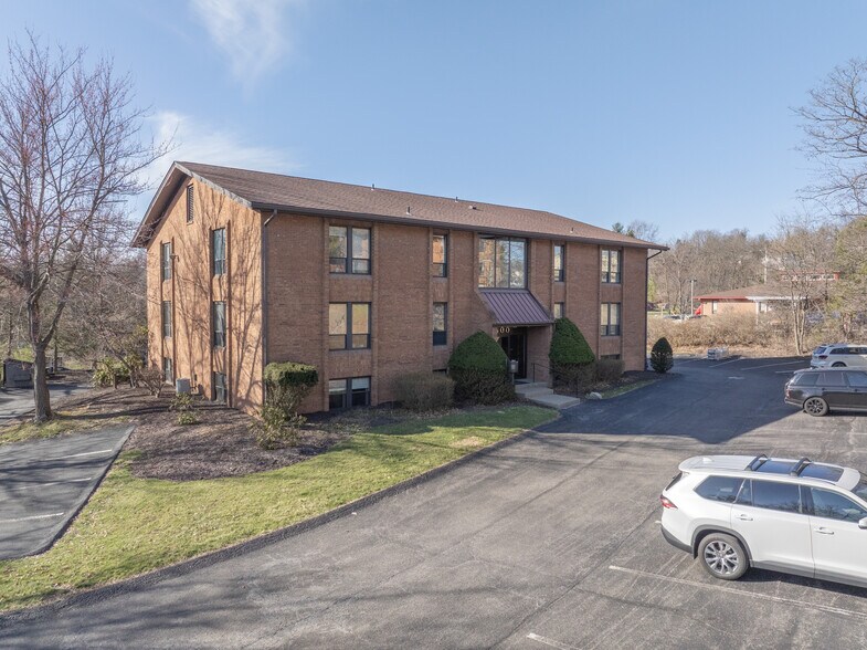 Primary Photo Of 600 Commerce Dr, Coraopolis Office Residential For Sale