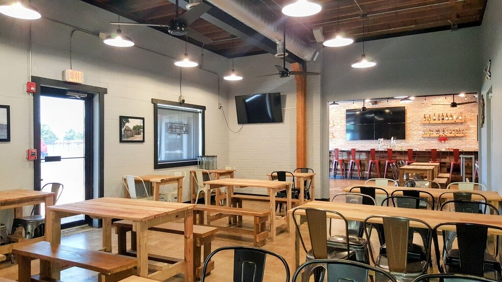 More Photos Of 15507 S Route 59, Plainfield Storefront Retail Office For Lease