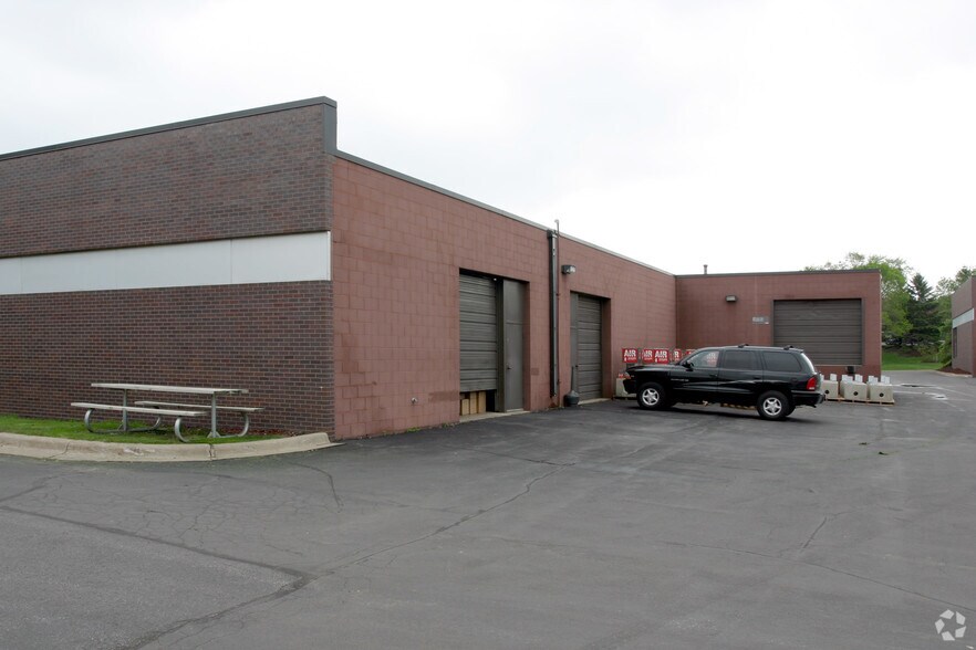 More Photos Of 1370 Mendota Heights Rd, Mendota Heights Office For Sale
