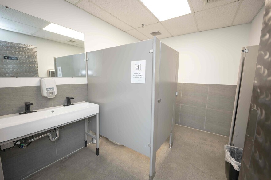 More Photos Of 8 John Walsh Blvd, Peekskill Office For Lease