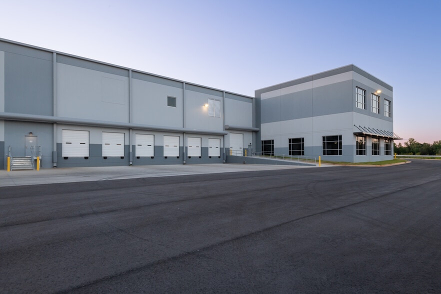 More Photos Of 2475 Hwy 155, Locust Grove Distribution For Lease
