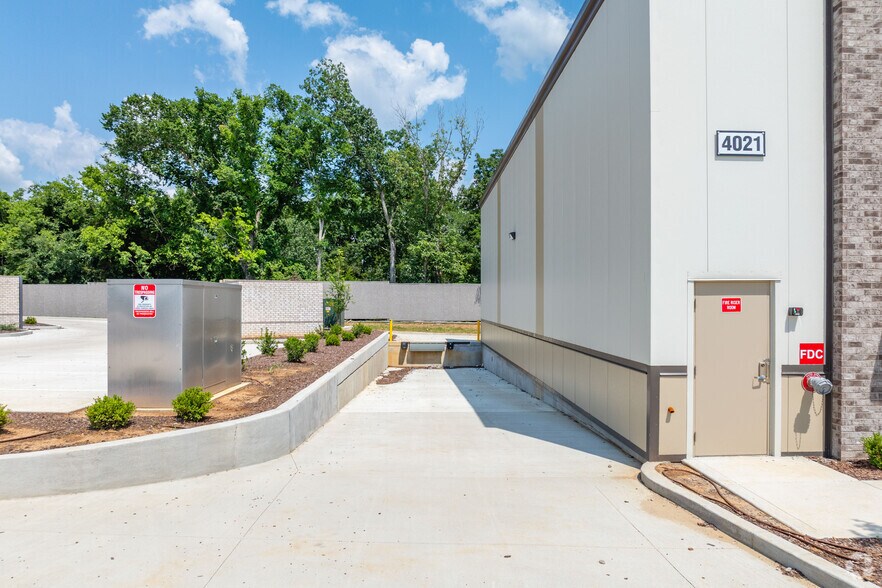 More Photos Of 2139 Logistics Way, Murfreesboro Unknown For Lease