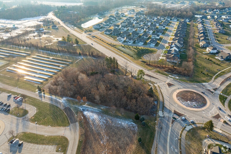More Photos Of 15836 Southeastern Pky, Fishers Land For Sale