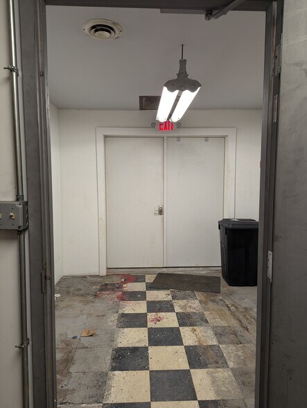 More Photos Of 612 Tenney Mountain Hwy, Plymouth Storefront For Lease