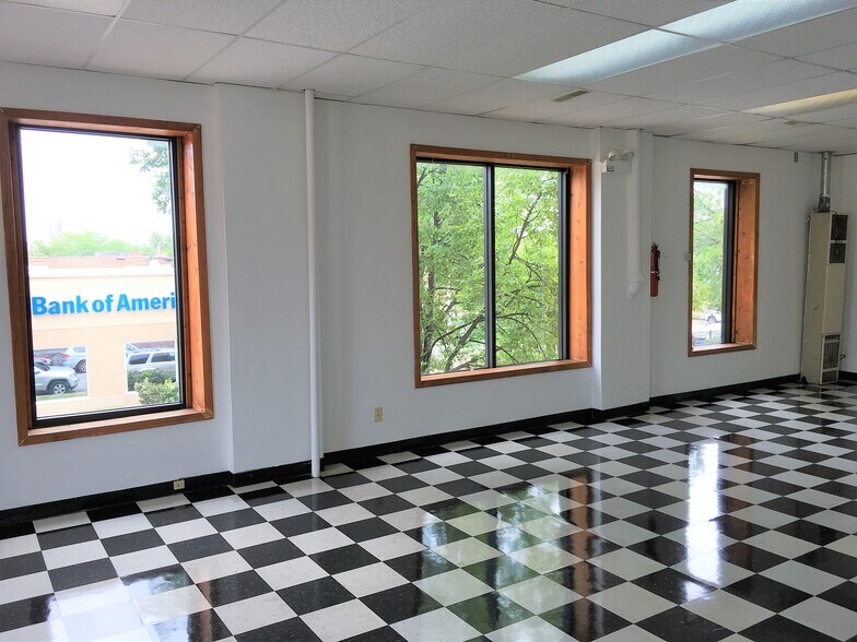 More Photos Of 3437 W 26th St, Chicago Storefront Retail Office For Lease