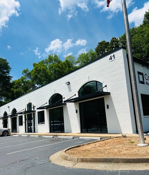 More Photos Of 41-45 Marietta St, Alpharetta Freestanding For Lease