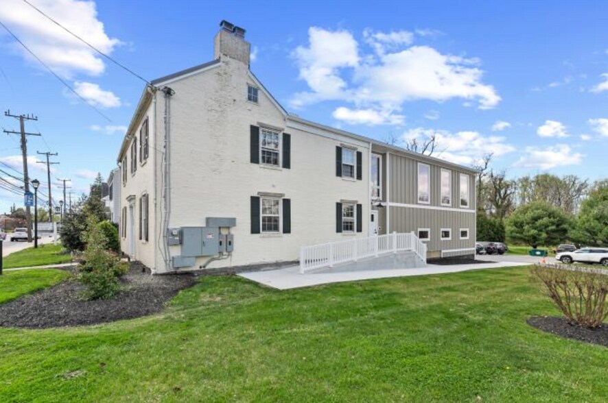 More Photos Of 406 Main St, Reisterstown Loft Creative Space For Sale