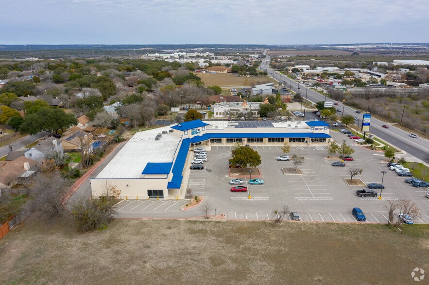 More Photos Of 16019 Nacogdoches Rd, San Antonio Unknown For Lease