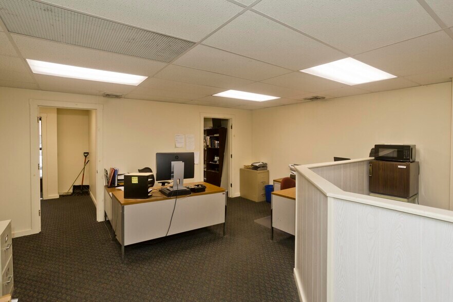 More Photos Of 62 westfield St, West Springfield Office For Sale