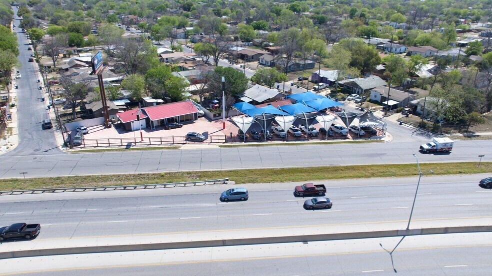 More Photos Of 5602 S IH 35, San Antonio Freestanding For Sale