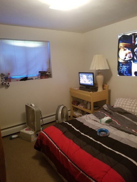 More Photos Of 9 Marvin St, Deposit Apartments For Sale