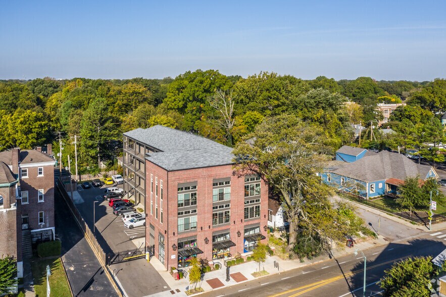 More Photos Of 999 S Cooper St, Memphis Apartments For Lease