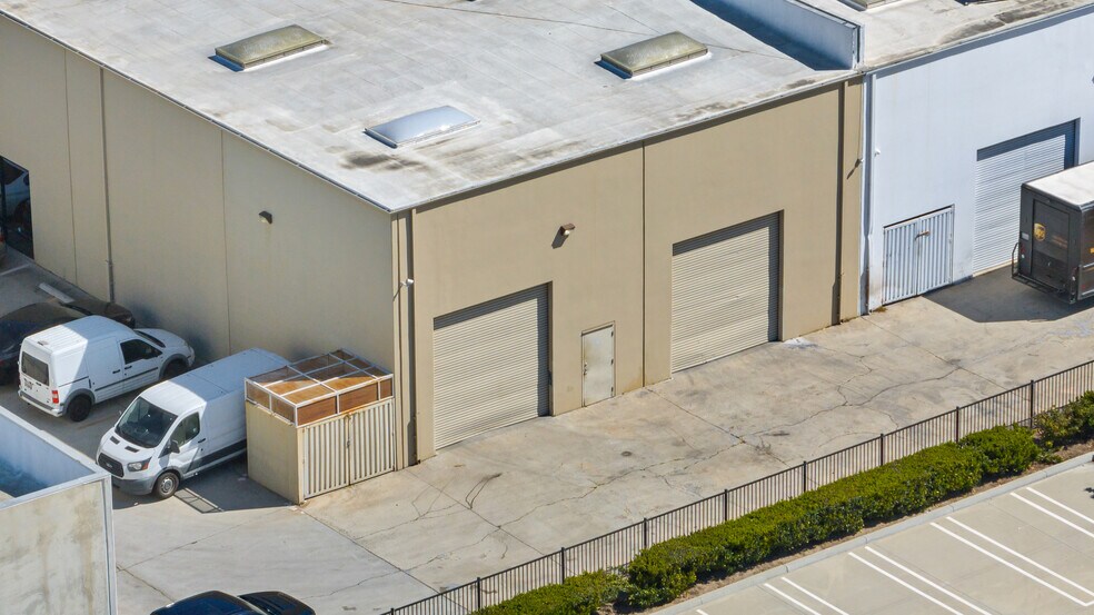 More Photos Of 3980 E Miraloma Ave, Anaheim Warehouse For Lease