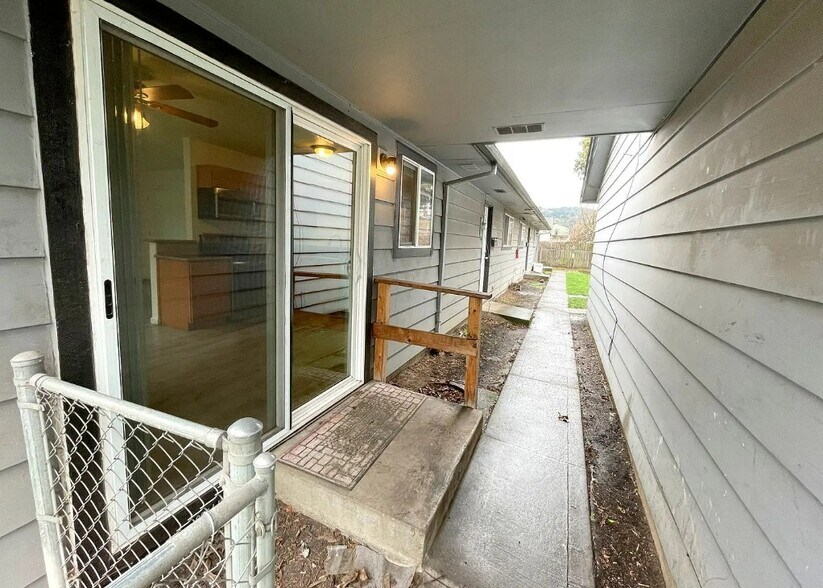 More Photos Of 9404-9416 N Lombard St, Portland Apartments For Sale