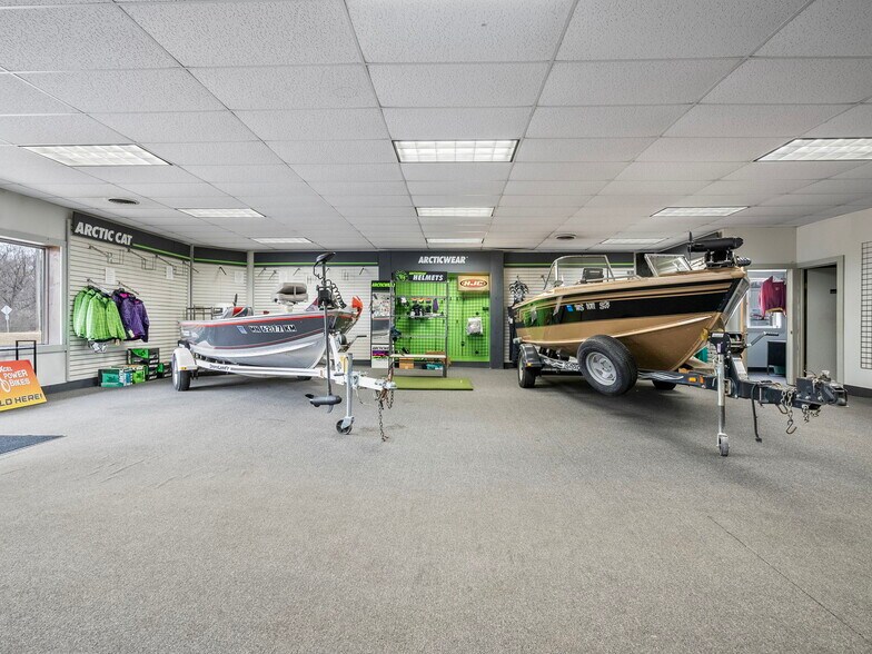 More Photos Of 2335 W Main St, Red Wing Auto Repair For Sale