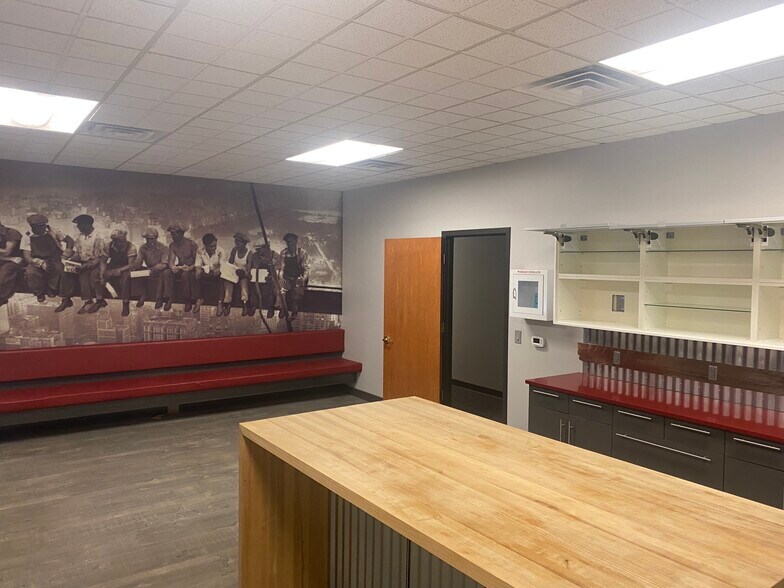 More Photos Of 3909 Research Park Dr, Ann Arbor Office For Lease