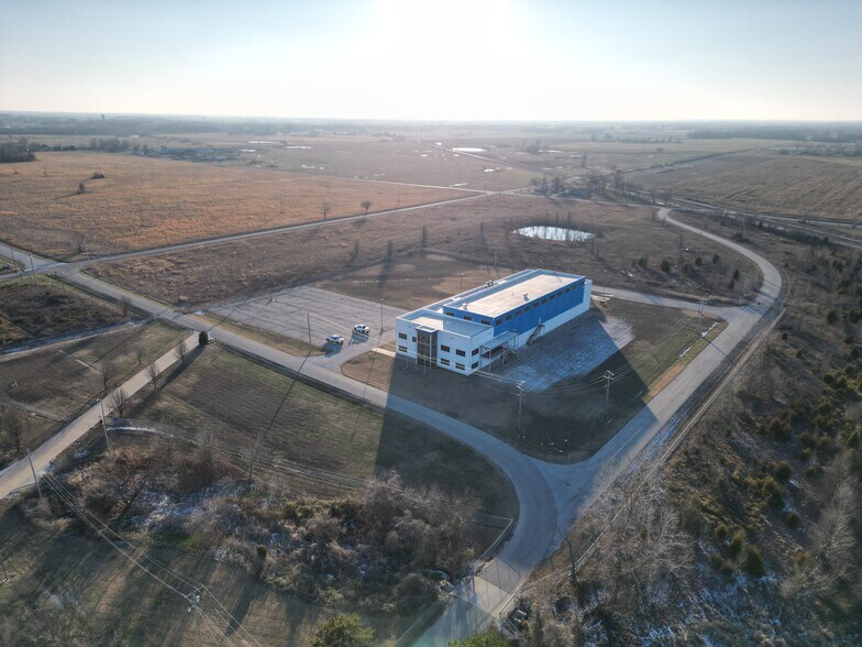 More Photos Of 2976 S 614 Rd, Quapaw Manufacturing For Sale