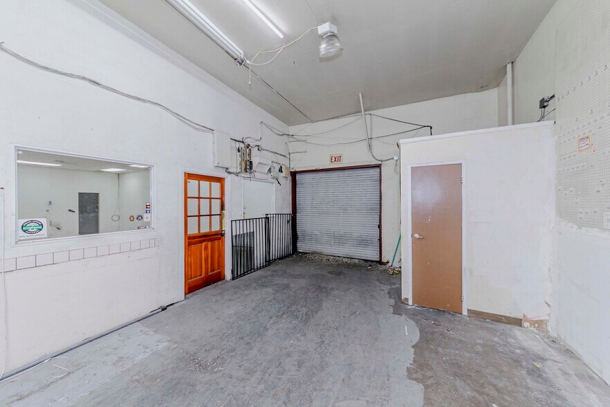 More Photos Of 3601 Florence Ave, Bell General Retail For Lease