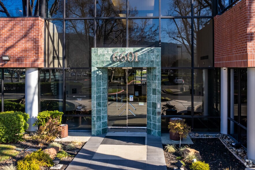 More Photos Of 6601 Koll Center Pky, Pleasanton Office For Sale