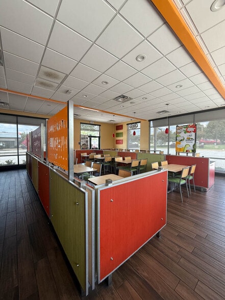 More Photos Of 109 Banks Rd, Fayetteville Fast Food For Lease