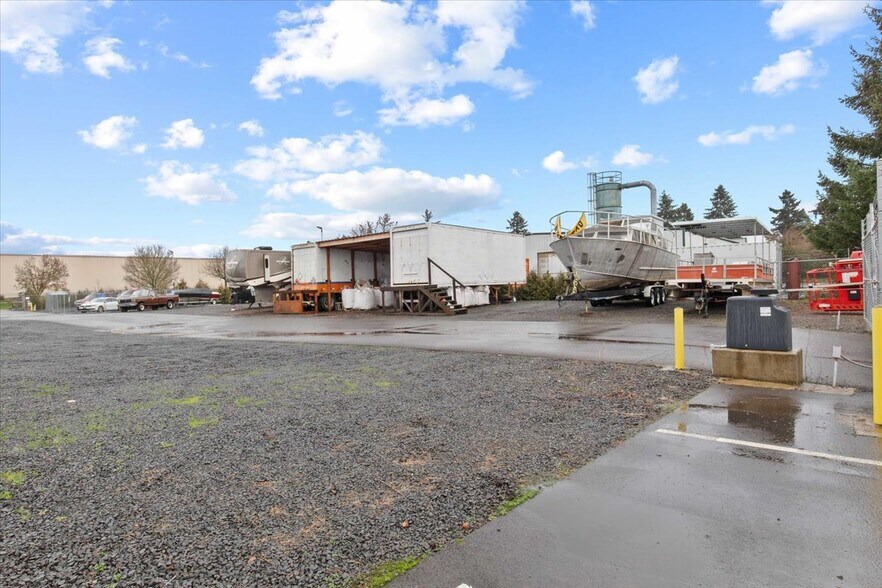 More Photos Of 1410 S Township Rd, Canby Warehouse For Sale