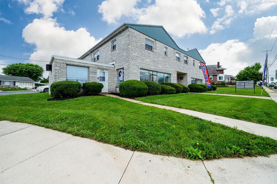 More Photos Of 3631 Kutztown Rd, Temple Storefront Retail Residential For Lease