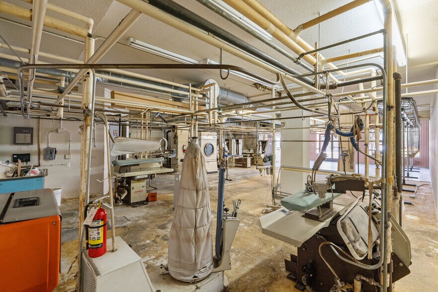 More Photos Of 3605-3611 Buchanan St, San Francisco Storefront Retail Residential For Sale