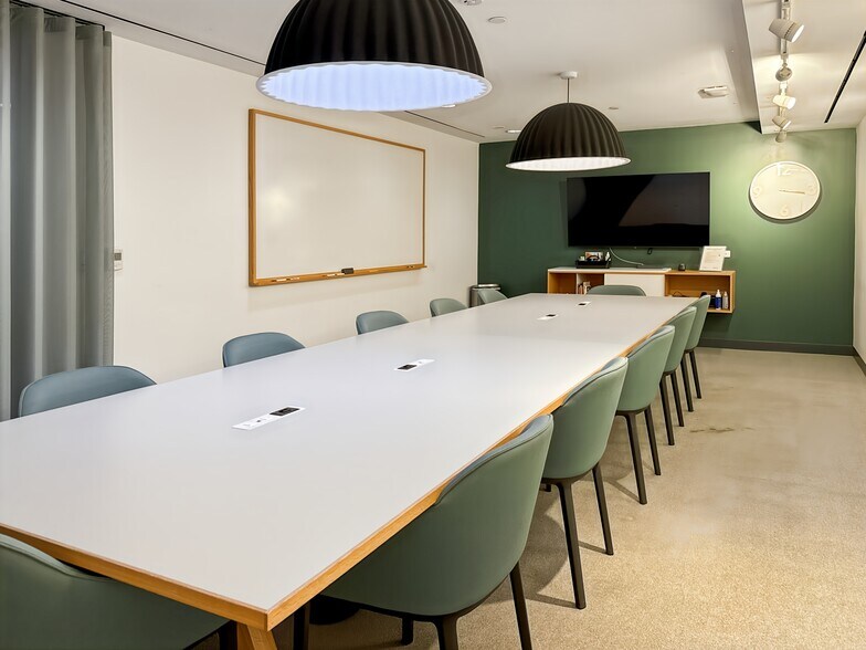 More Photos Of 1420 Kettner Blvd, San Diego Coworking Space