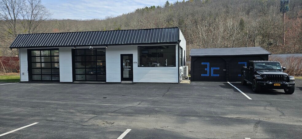 More Photos Of 454 State Route 28, Kingston Freestanding For Lease
