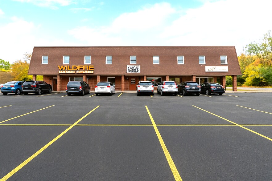 More Photos Of 1657 Mentor Ave, Painesville Storefront Retail Office For Lease