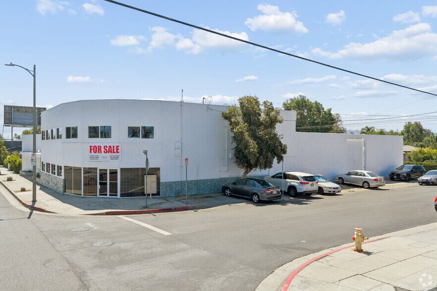 More Photos Of 10520 Magnolia Blvd, North Hollywood Office For Sale