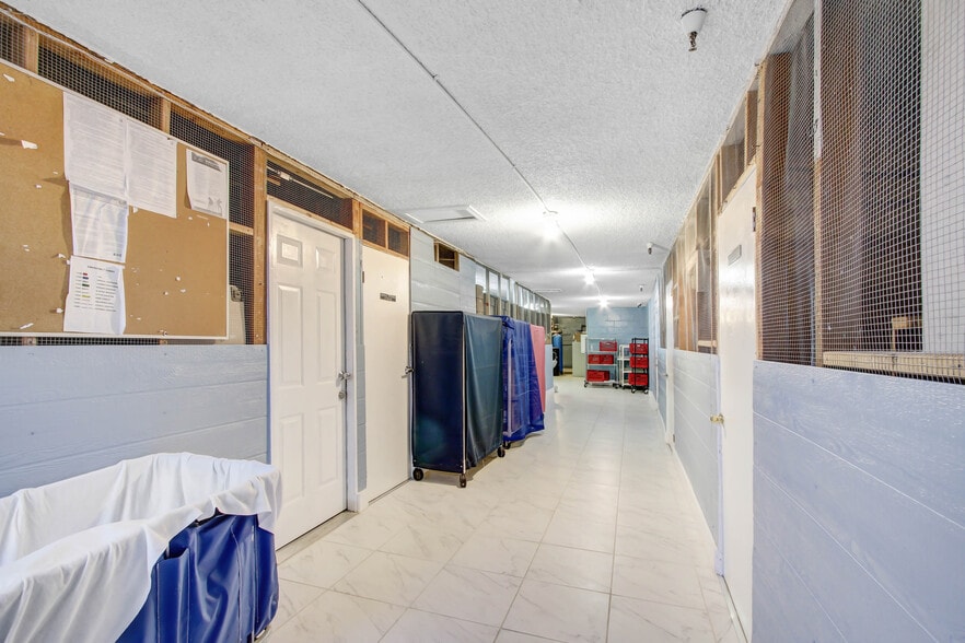 More Photos Of 1450 N Fair Oaks Ave, Pasadena Assisted Living For Sale