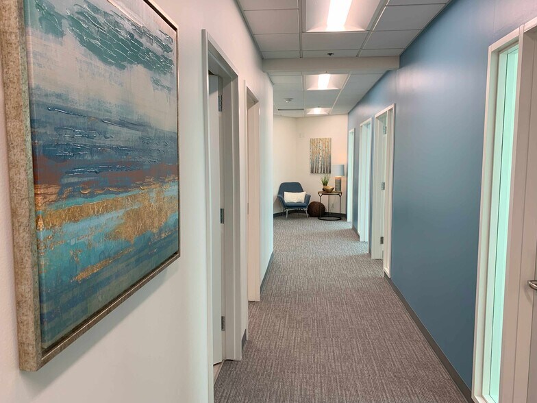 More Photos Of 600 Broadway, Seattle Medical For Lease